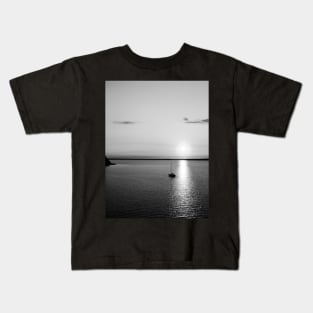 Sailing away Kids T-Shirt